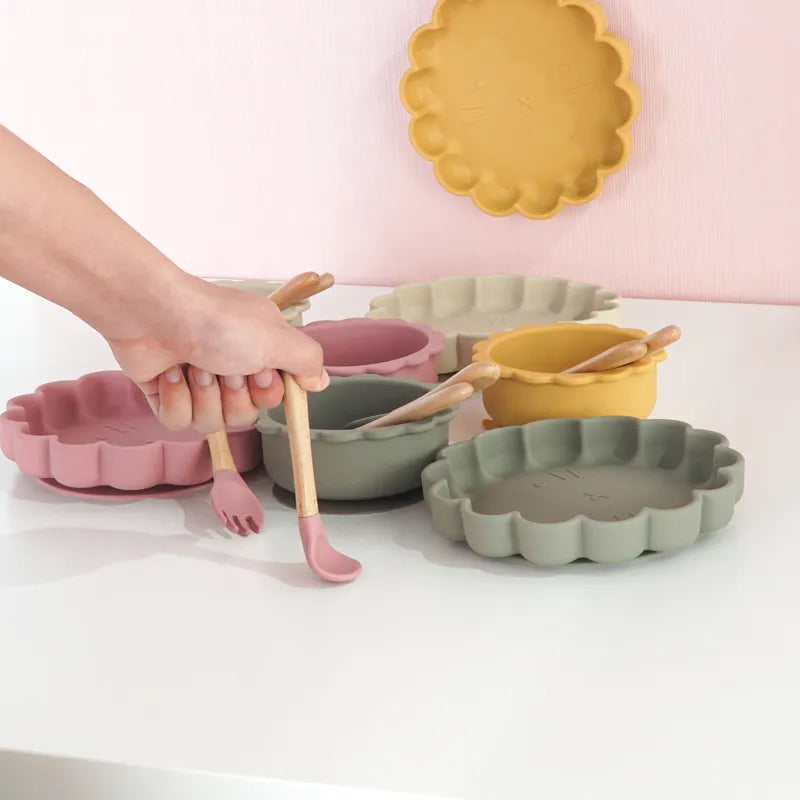 KiddieCat Scalloped Silicone Dining Set