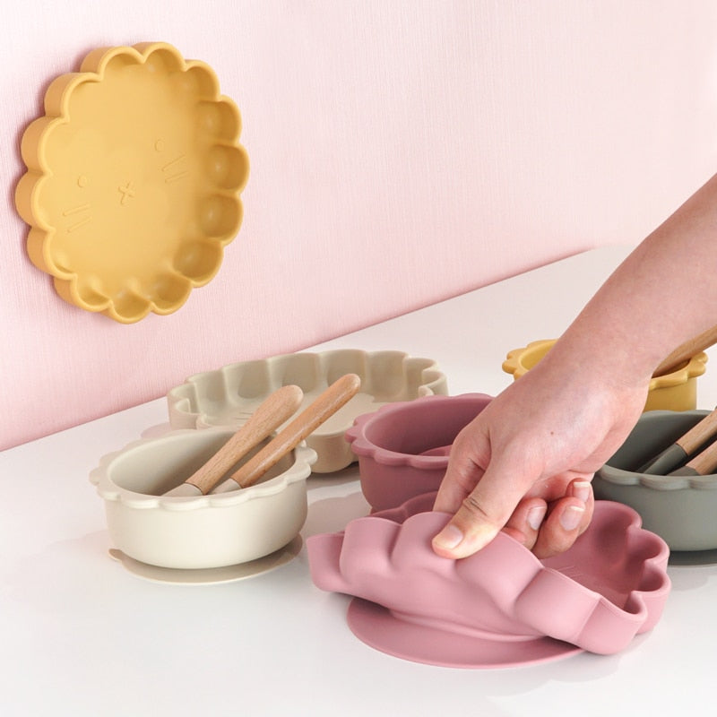 KiddieCat Scalloped Silicone Dining Set