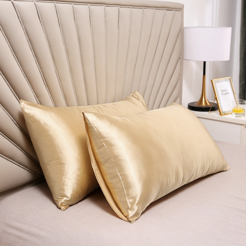 SilkGlow Luxurious Silk Pillowcase