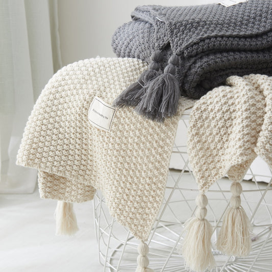 Elegant Tassel Knit Throw Blanket